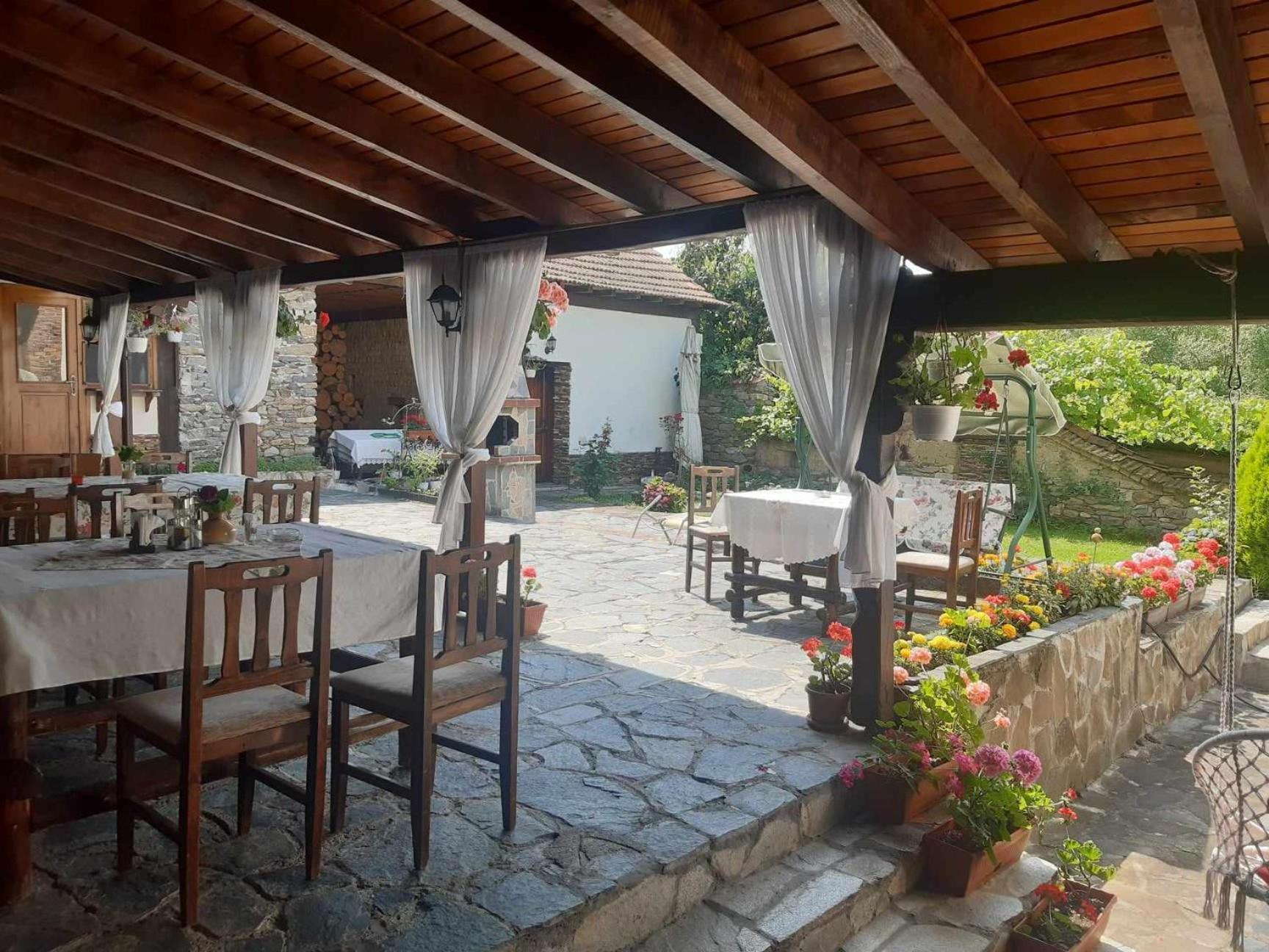 Guest House Popov Marchevo Buitenkant foto