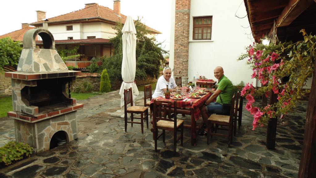 Guest House Popov Marchevo Buitenkant foto